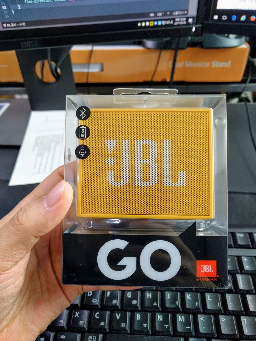 JBL GO