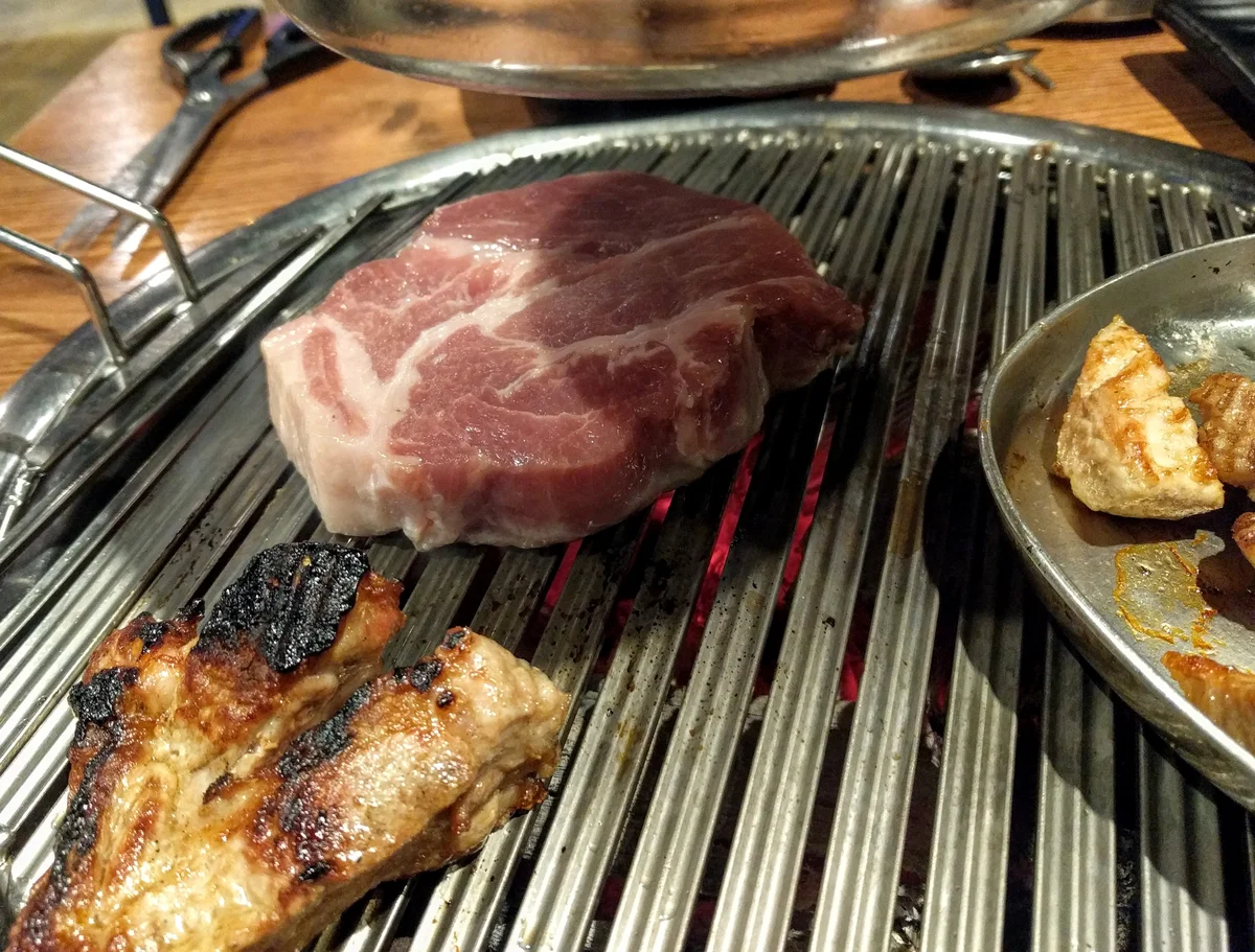 목살