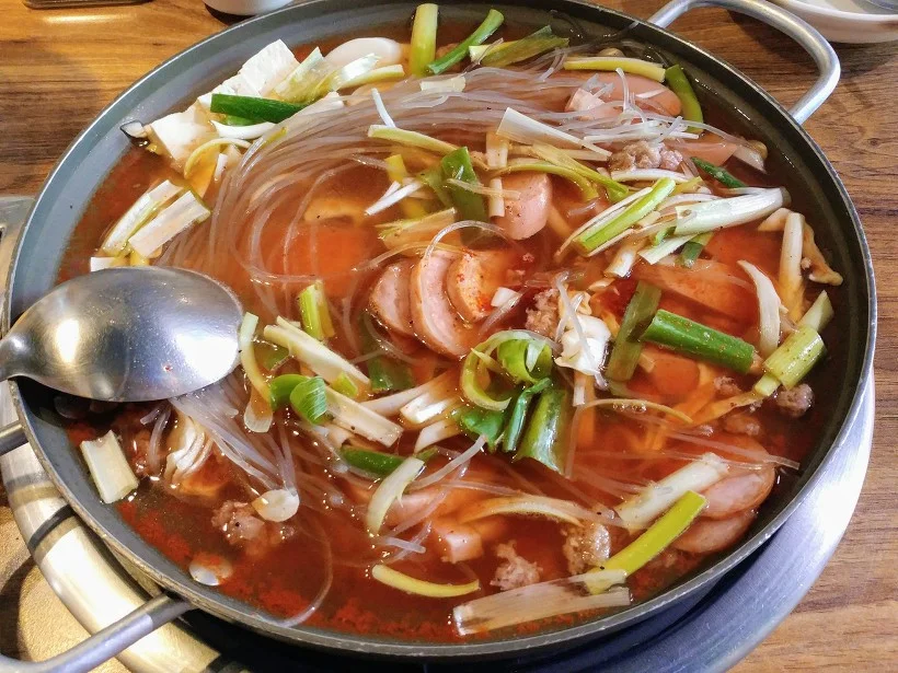 성수동 김뚜껑 부대찌개