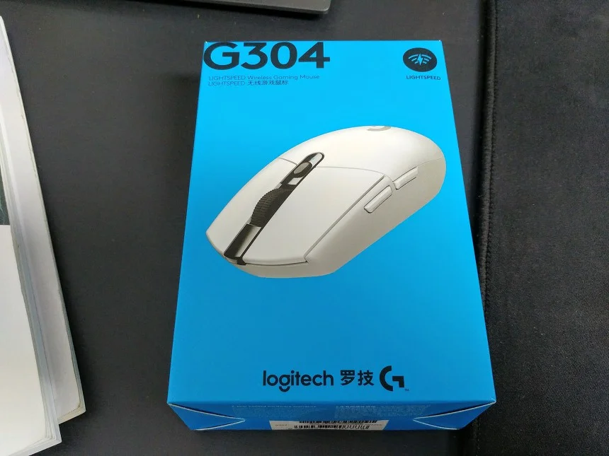 로지텍 G304 LIGHTSPEED WIRELESS