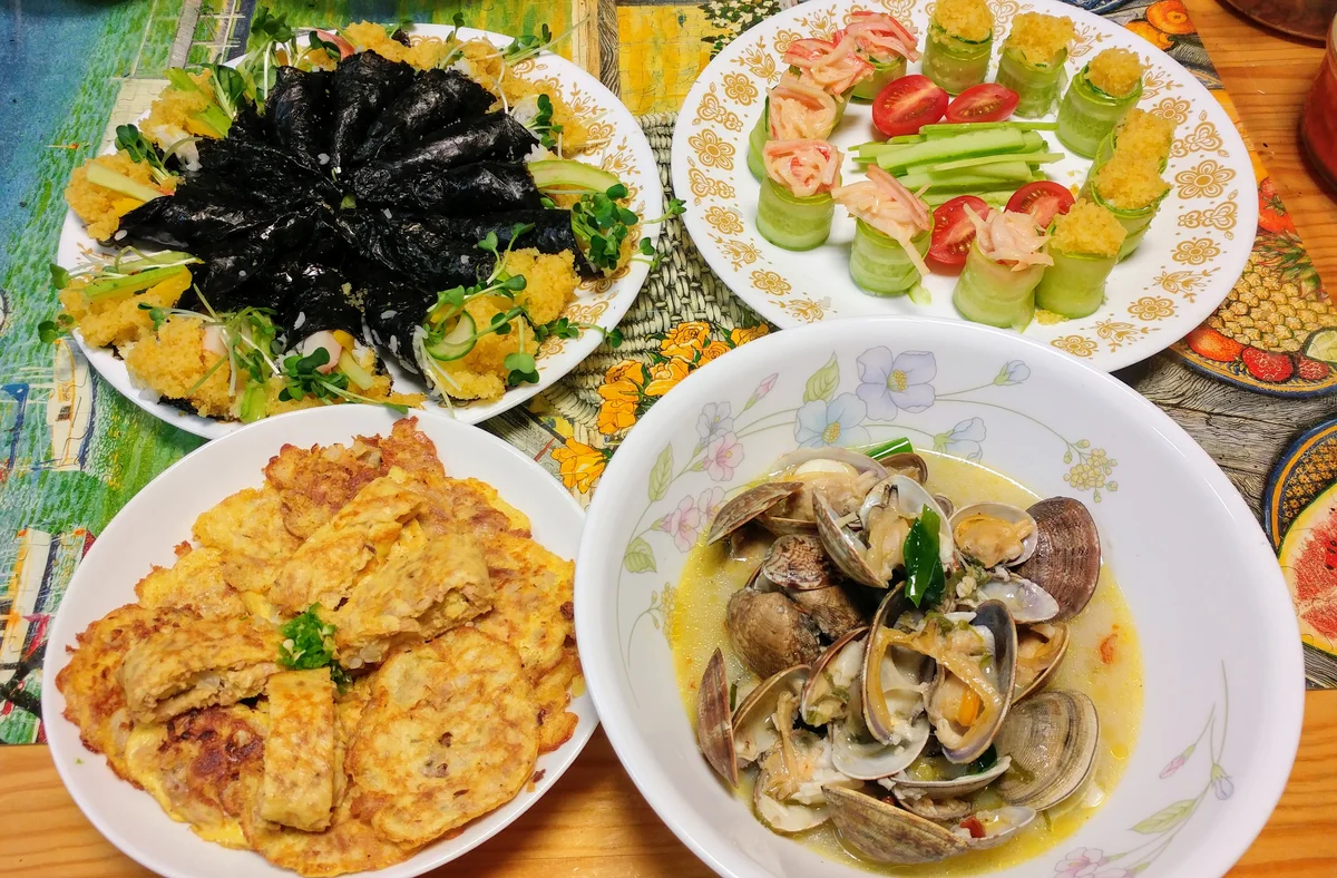 바지락술찜+김마끼+오이군함말이+참치전